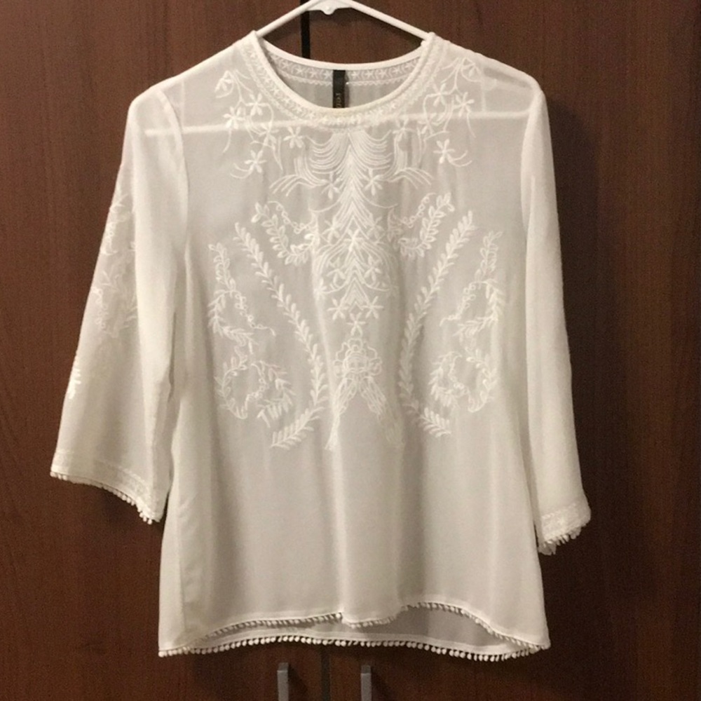 RENEE C. | white blouse with white embroidery